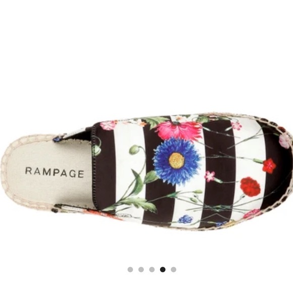 ‘NWOT Rampage Flowers and Striped Espadrille Slides Size 7.5 - Picture 3 of 5